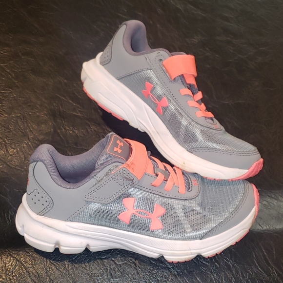 Under Armour Other - Kids athletic sneakers